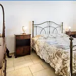 Trulli Dell'aia Bed & Breakfast 3*